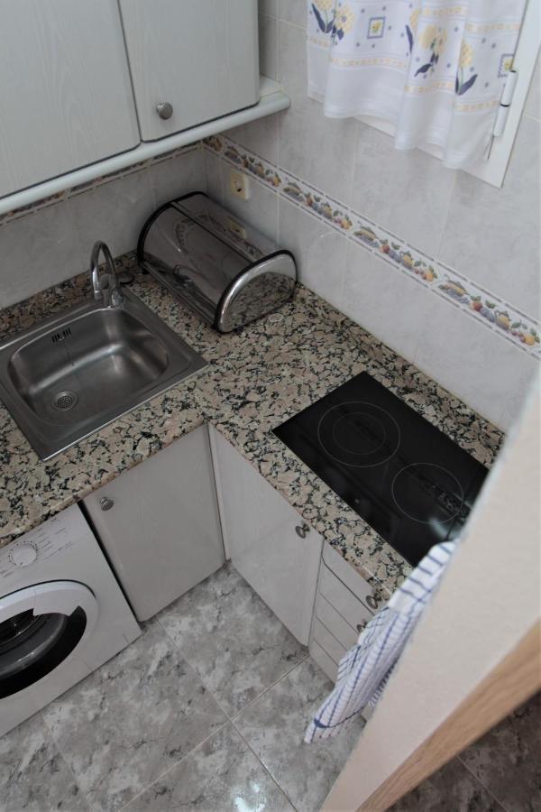 Cozy Apartment Just 8 Min Walk From The Beach! Benidorm Luaran gambar