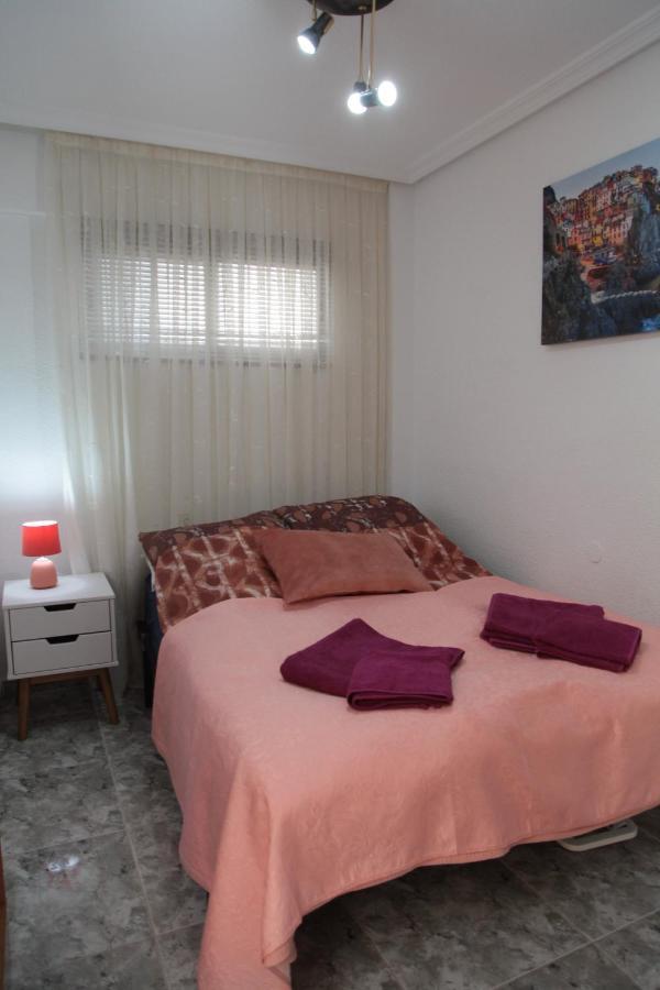 Cozy Apartment Just 8 Min Walk From The Beach! Benidorm Luaran gambar